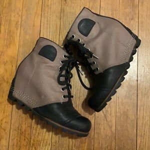Sorel wedge lace up boots